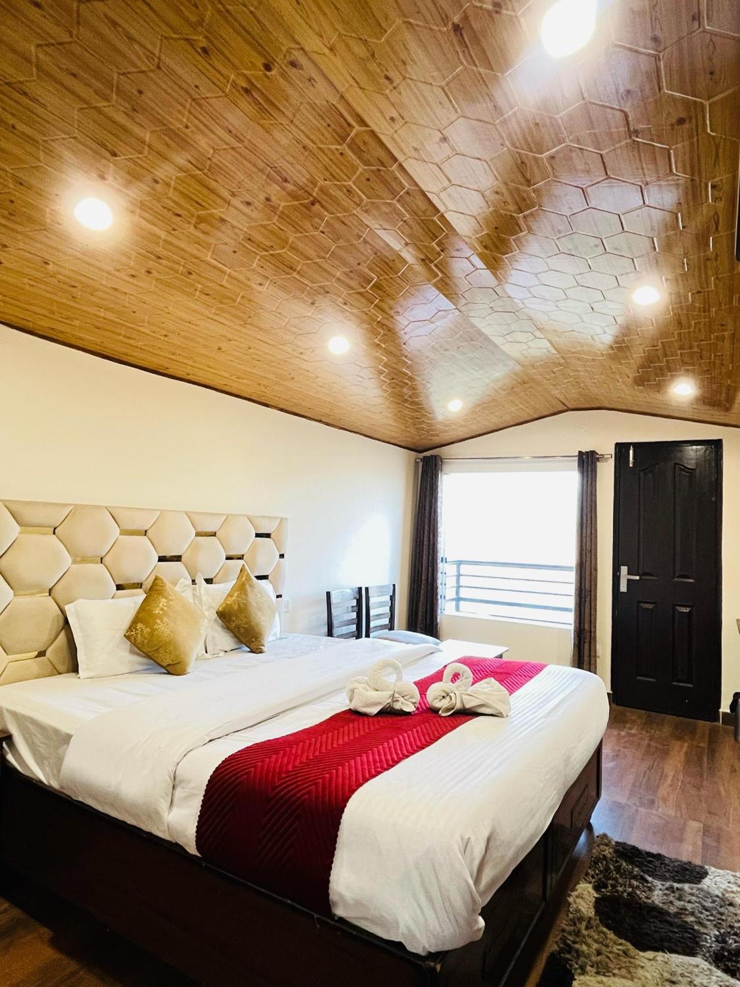 Ambrosia Grand Bed and Breakfast Shimla Exteriör bild